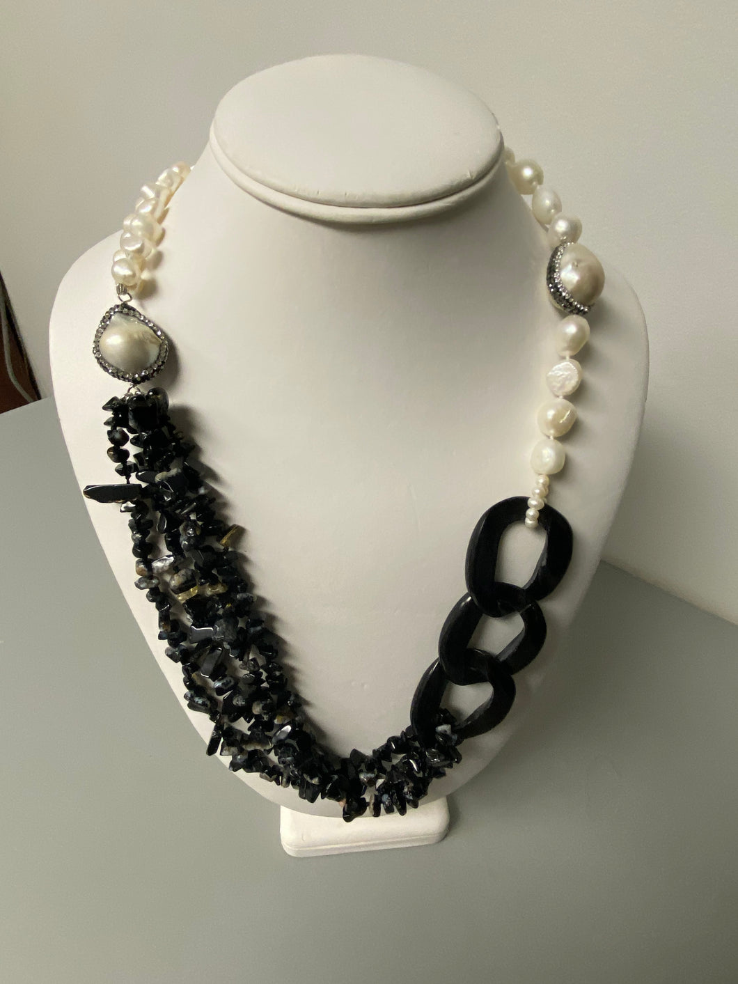 Pearl Black Coral 