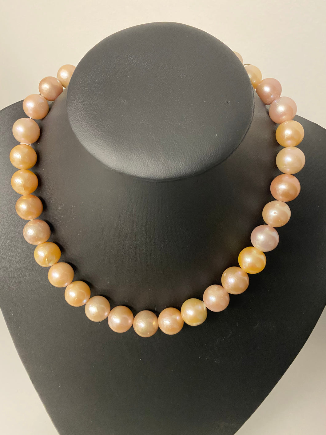 Natural Pink Pearl Classic Necklace