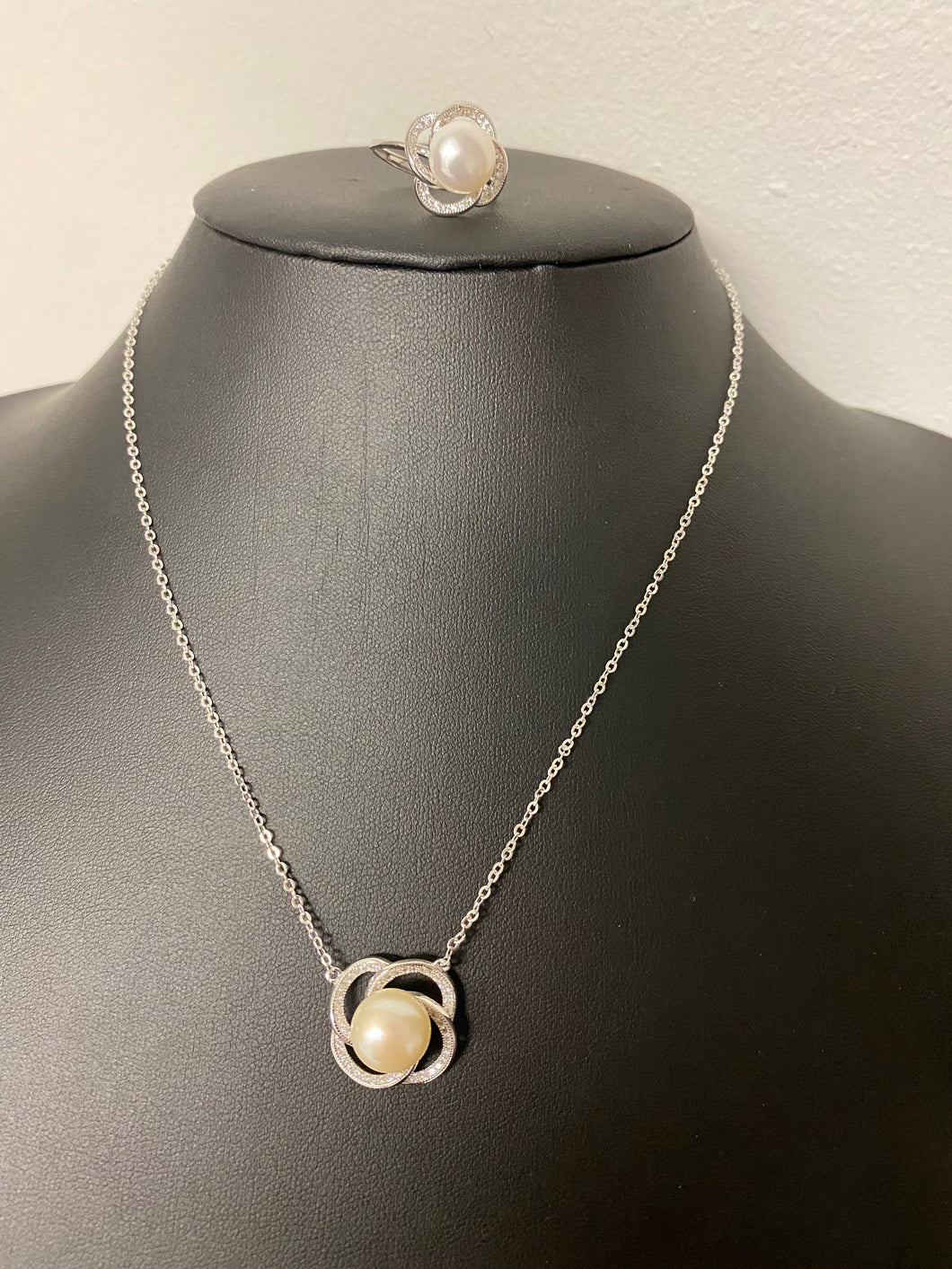 Sterling Pearl 